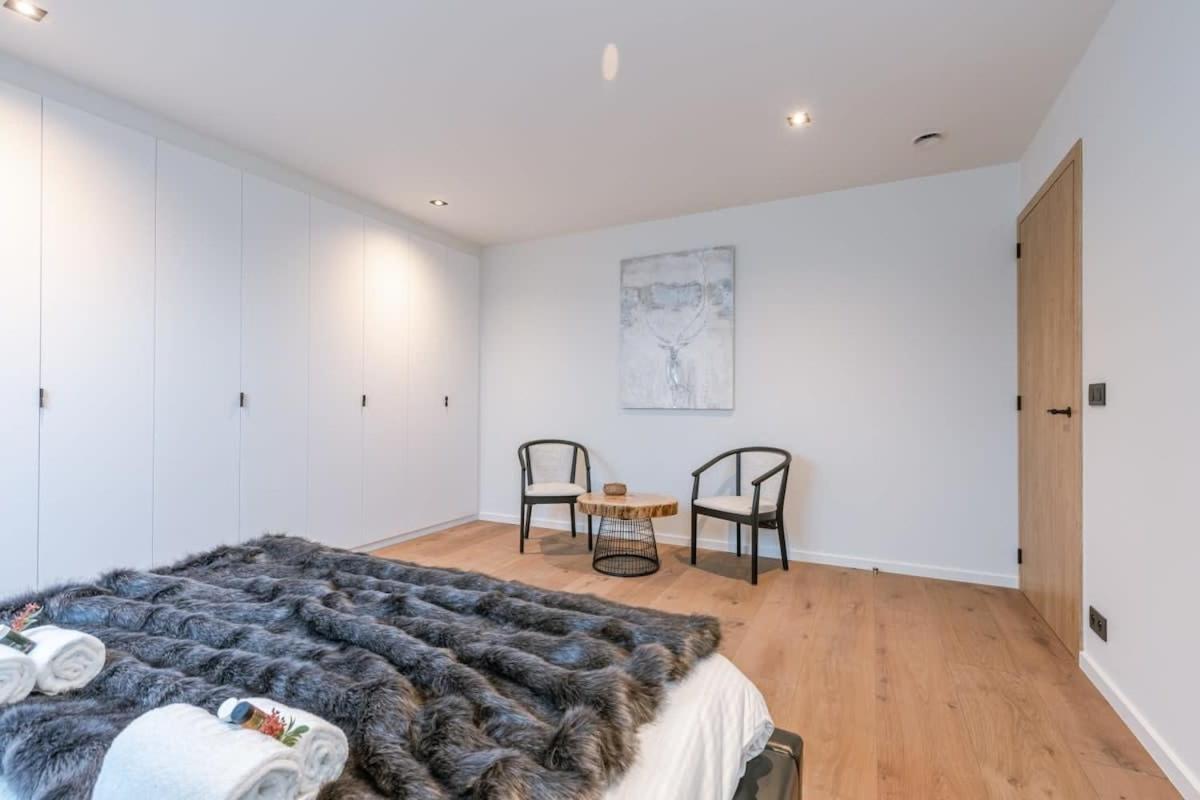 Huswell - Luxurious Apartment With Parking Beernem ภายนอก รูปภาพ