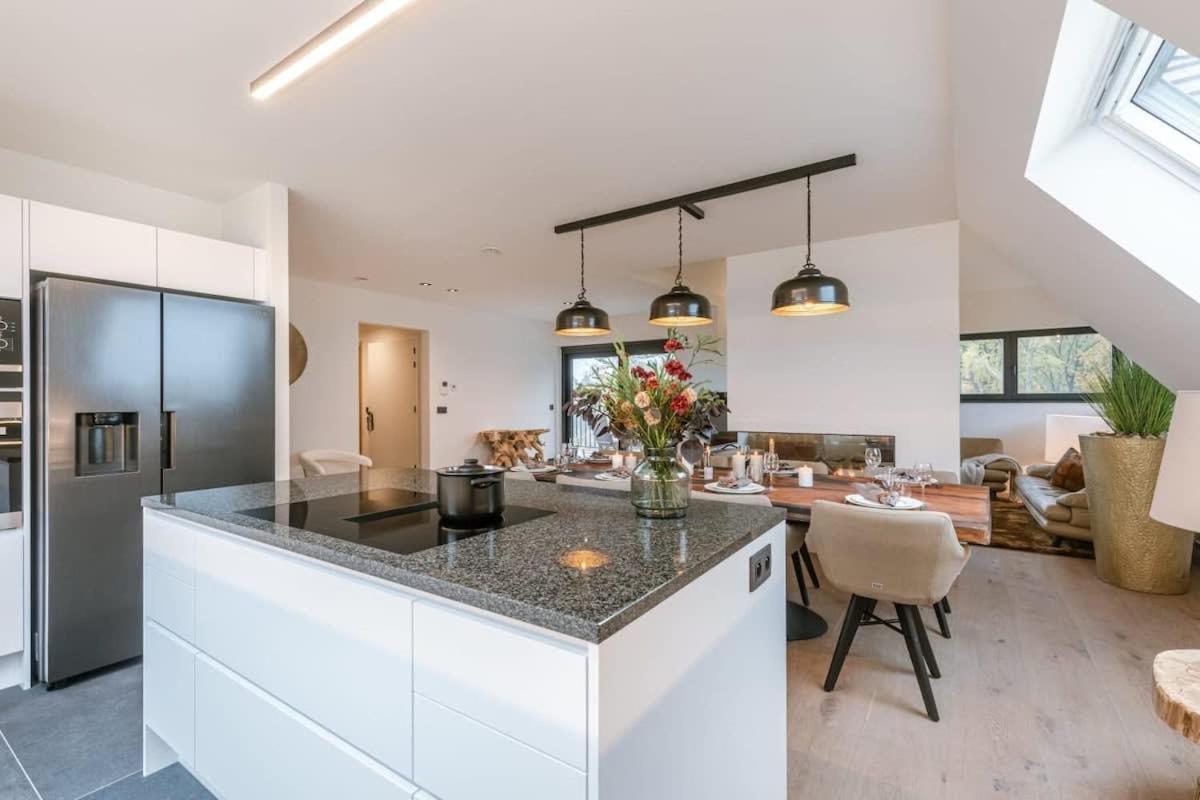 Huswell - Luxurious Apartment With Parking Beernem ภายนอก รูปภาพ
