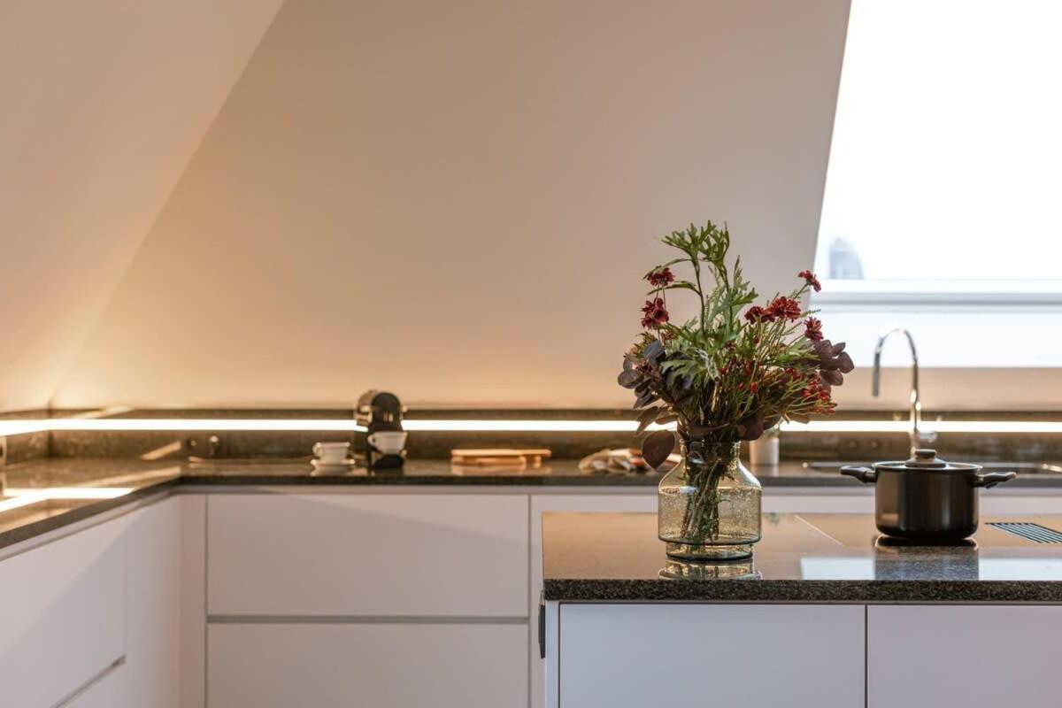 Huswell - Luxurious Apartment With Parking Beernem ภายนอก รูปภาพ